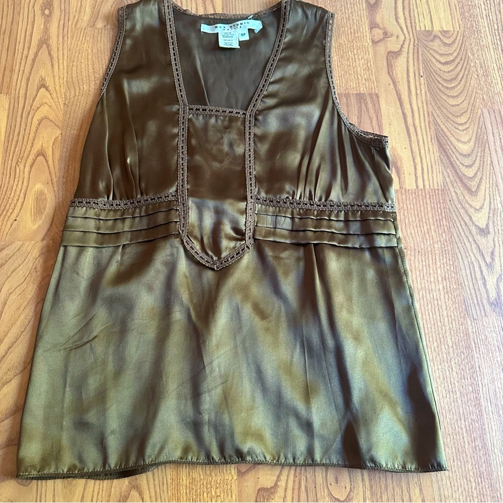 100% Silk Max Studio Petite Tank Top (size XS)